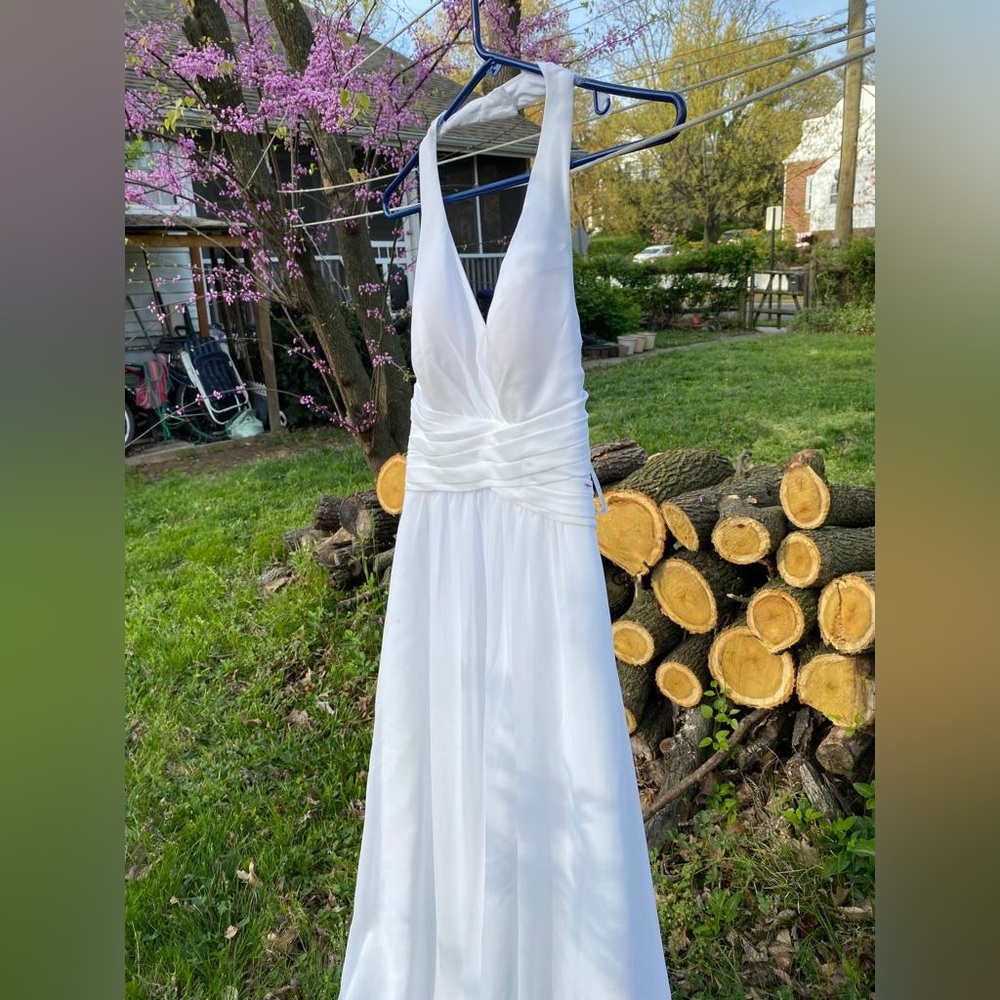 Formal/Graduation/Wedding Dress - Picture 2 of 3